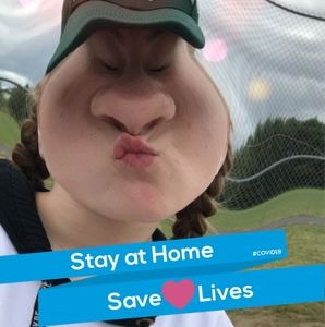 Meet your Posher, Synthia